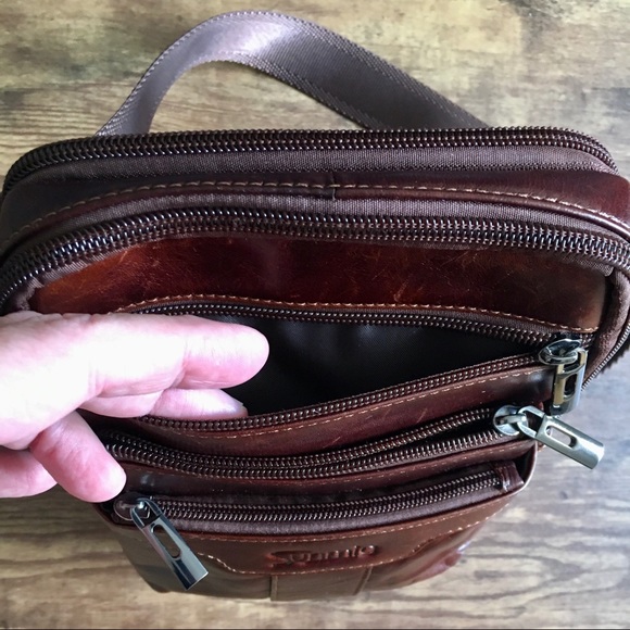 Crossbody bag - Picture 7 of 16